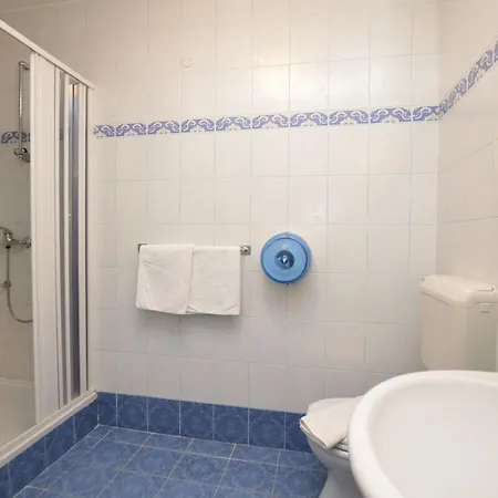 Aurora Guest house 3*