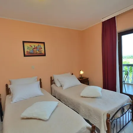 Guest house Aurora