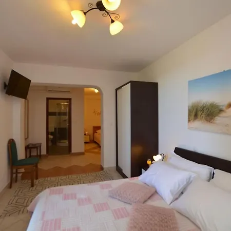 Aurora Guest house