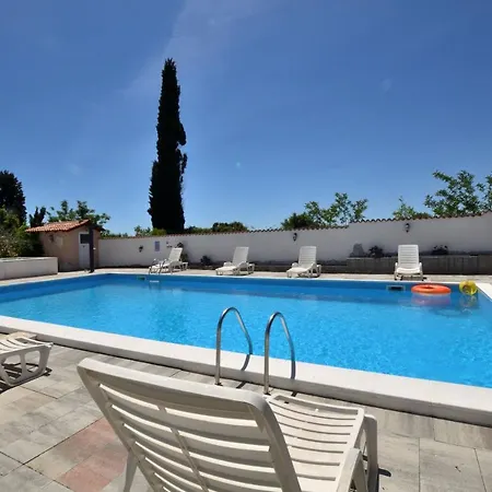 Guest house Aurora Pula