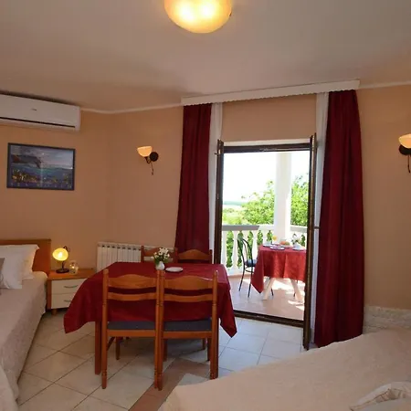 Guest house Aurora Pula
