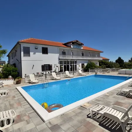 Guest house Aurora