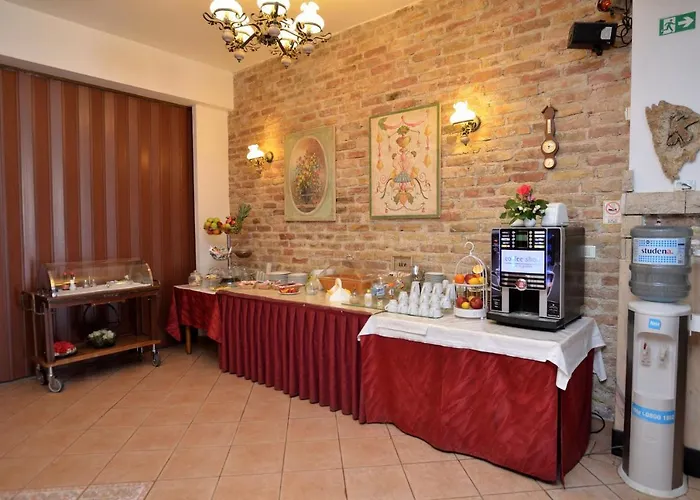 Πανσιόν Aurora Πούλα