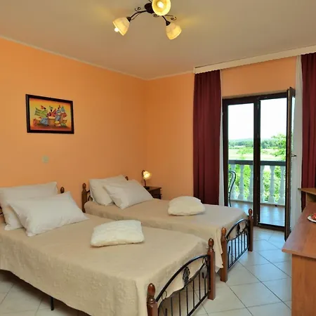 Gasthuis Aurora Pula